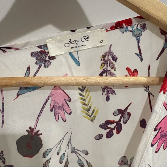 Pink and Purple Floral Short Sleeve Tunic - Picture 4 of 10